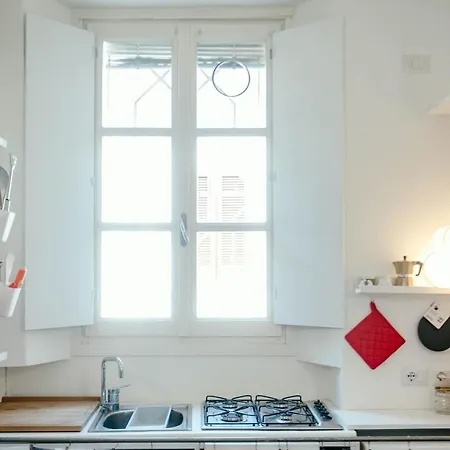 Red Passion Апартаменты Черноббио